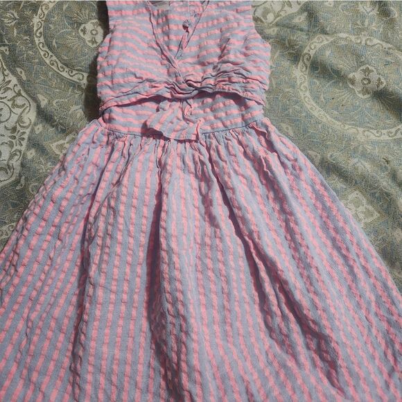 Girl's 4-5 Years Lot of 6 Pieces Skirt Dress Hat T-shirt Jumpsuit - Picture 2 of 16